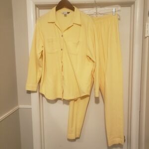Studio‎ blue 2 pc pant suit Sz S/M  long sleeve with pocket Lounge Travel Yellow